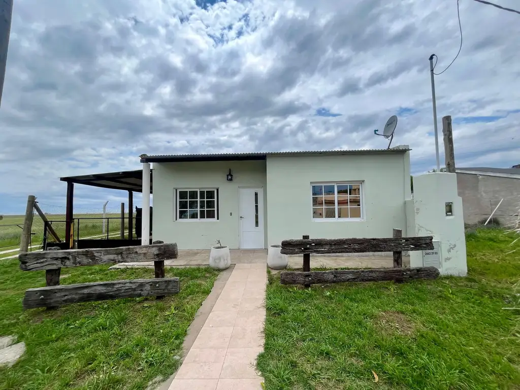 CASA EN VENTA EN CONESA CON PILETA