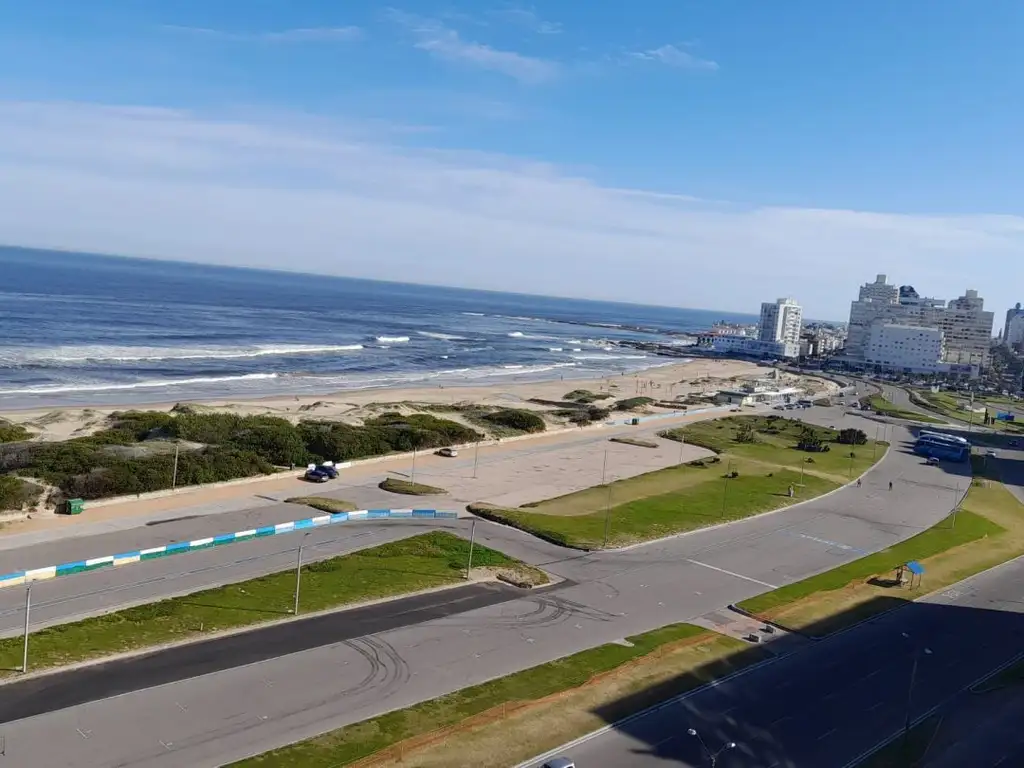 Departamento - Alquiler temporario - Uruguay, PLAYA BRAVA PUNTA DEL ESTE