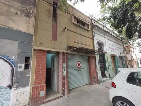 VENTA Casa 1 Dormitorio con Garage | Cochabamba 00