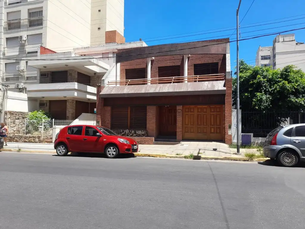 VENTA CASA  SAN MARTIN CENTRO