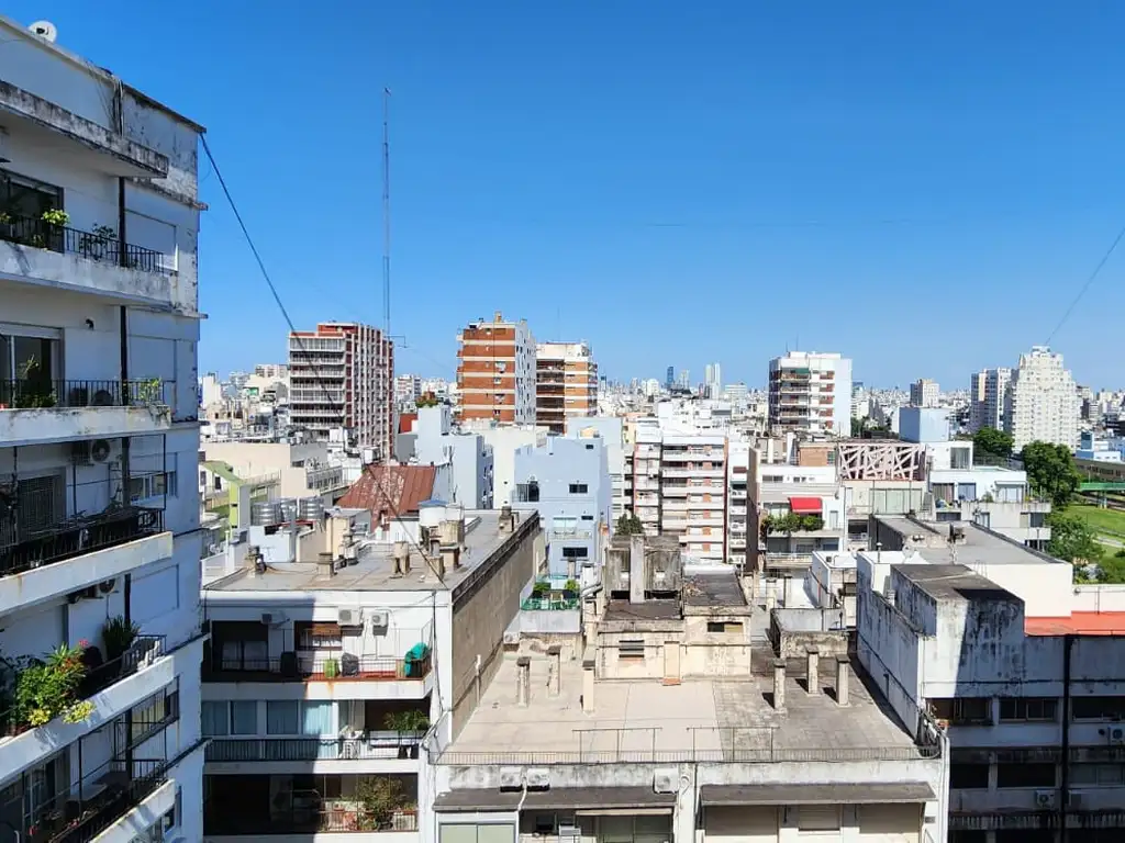 Alquiler en Belgrano 4 Ambientes Vista Abierta 2 Baños C/Cochera Fija a Nivel