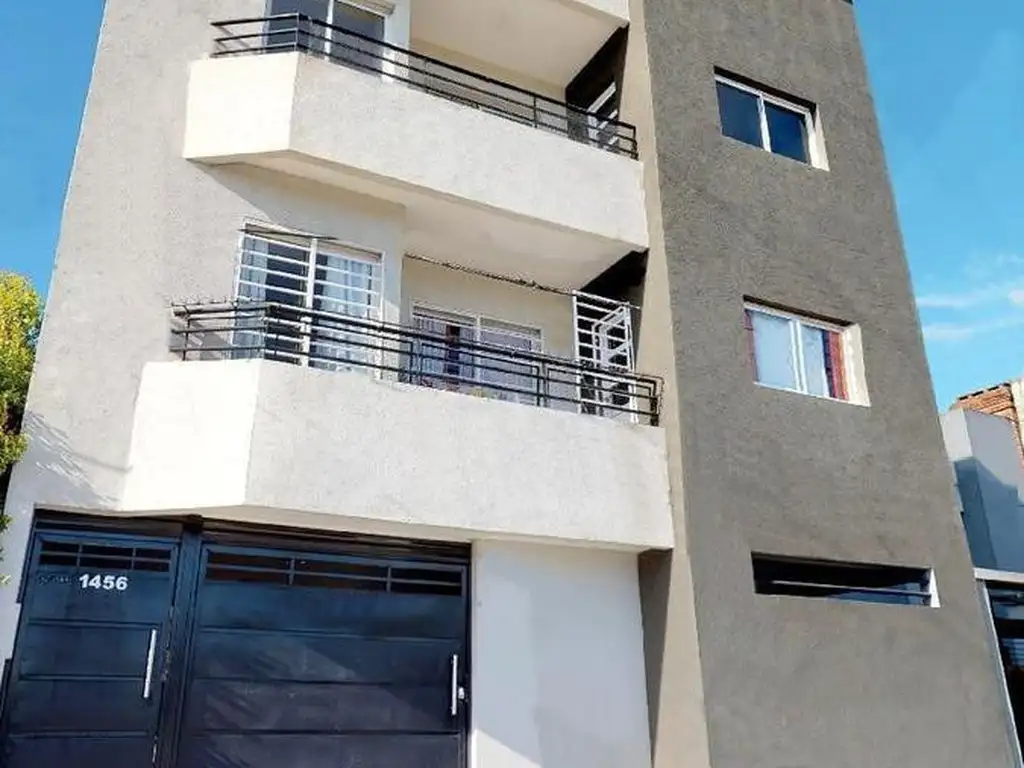 VENTA DEPARTAMENTO 2 DORMITORIOS CON COCHERA EN TOLOSA