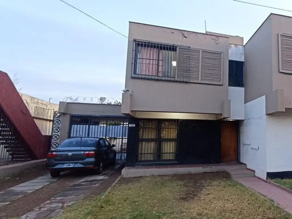 Venta CASA + DEPARTAMENTO Dorrego Guaymallen