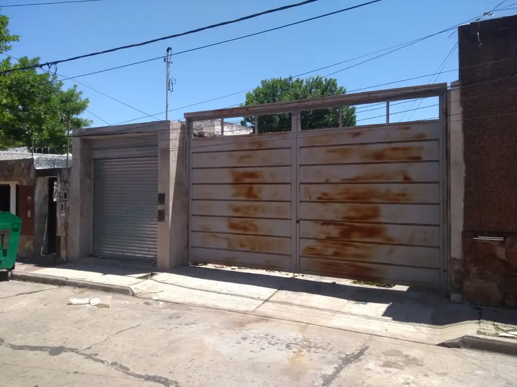 VENTA LOTE CON LOCAL - ZONA NORTE