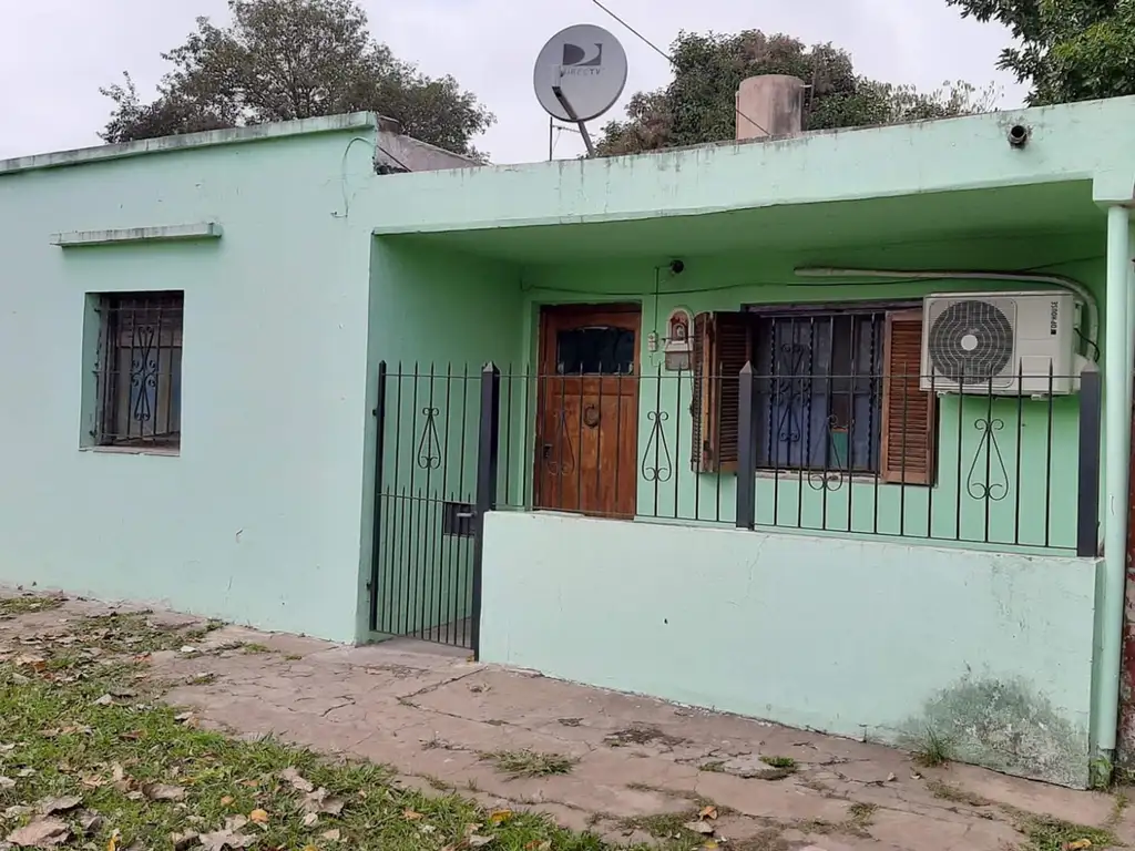 VENTA CASA TIPO PH 2 AMB JOSÉ C. PAZ A REFACCIONAR