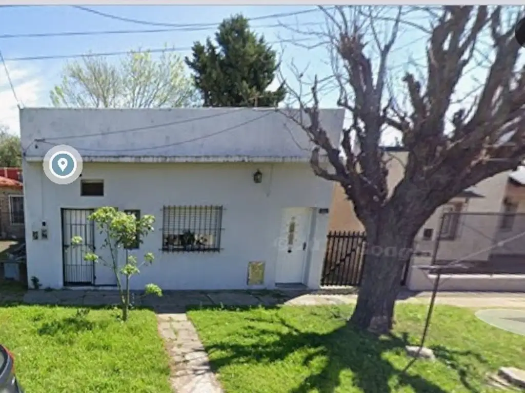 VENTA CASA A REFACCIONAR EN PACHECO