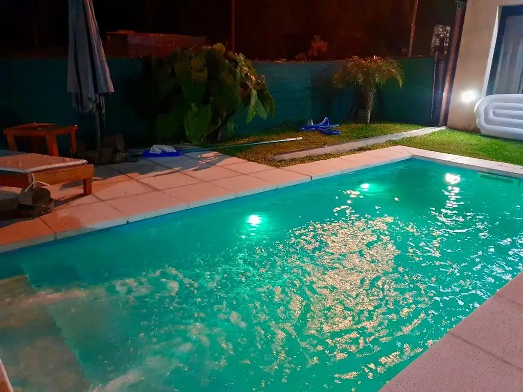 Venta casa Villa Catalina con pileta y jacuzzi