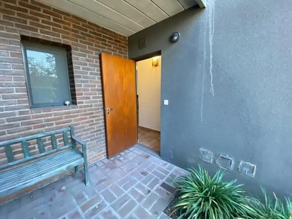 Departamento Alquiler 2 ambientes 18 años, 62m2, Contrafrente, R