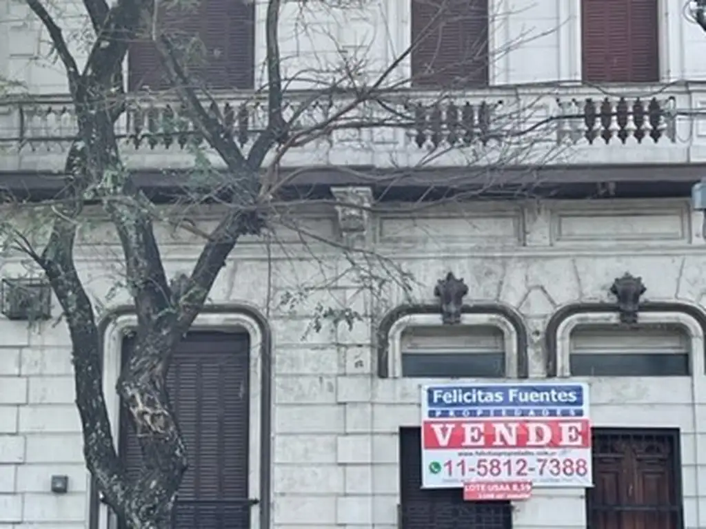 Terreno Lote  en Venta o alquiler  USAA - Usd. 218.000.- Av Caseros 1500 Constitución