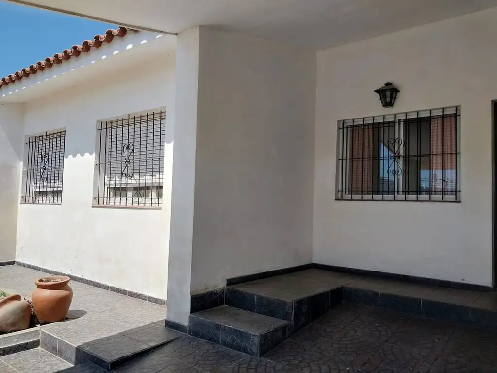 SE VENDE CASA EN VILLA BUSTOS