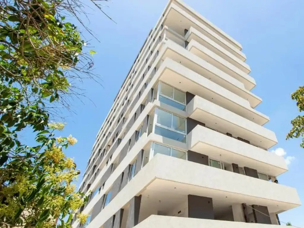 Venta departamento 3 amb.cochera cubierta apto credito