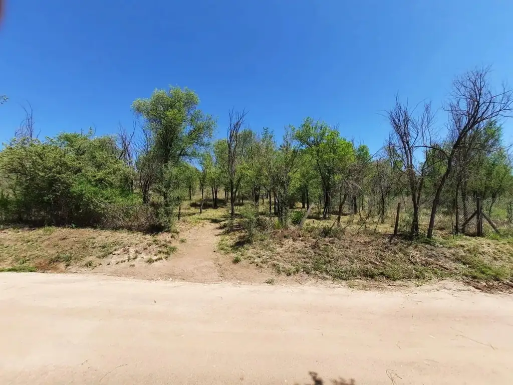 EXCELENTE TERRENO EN CASA GRANDE CON ESCRITURA