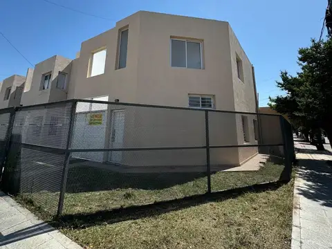 SE VENDE DUPLEX 1 DOR CON OPCION A 2 APTO BANCOR