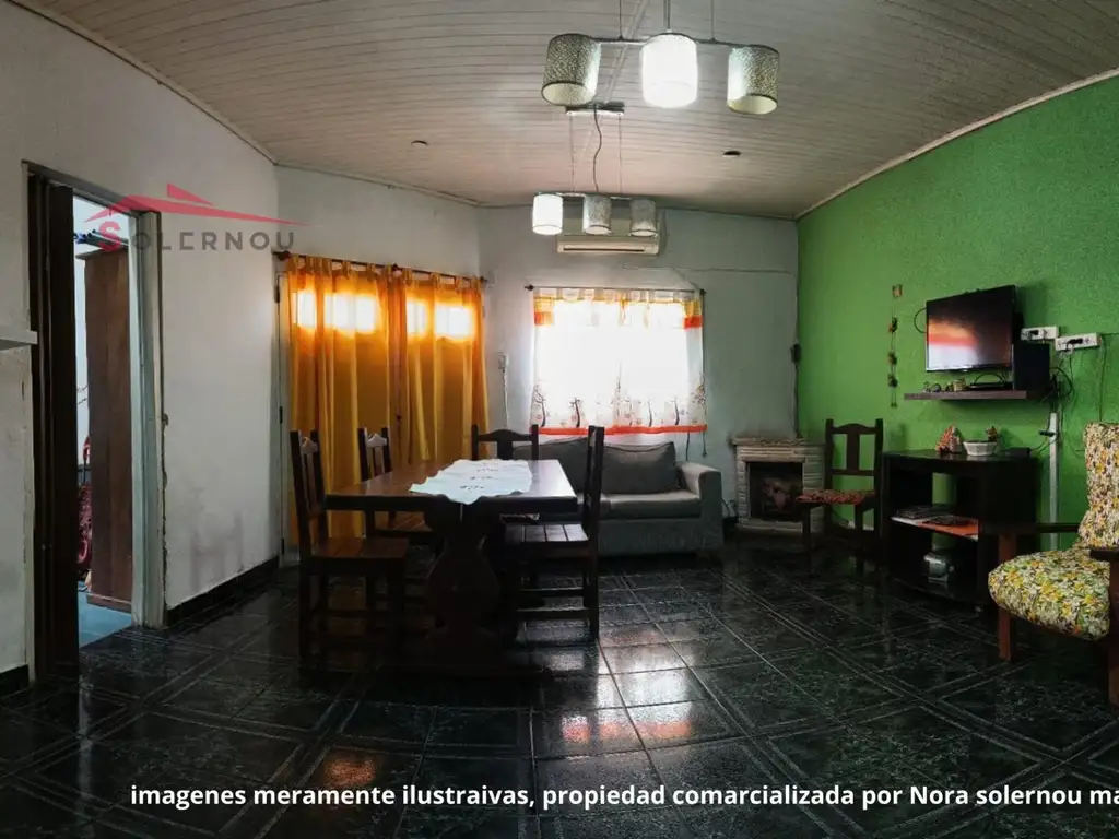 Casa 4 anbientes y cochera y patio  mas PH 2 ambientes