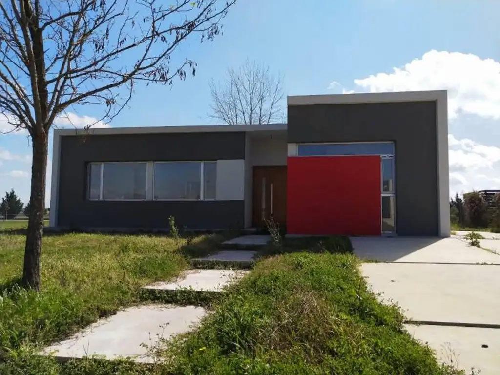 Excelente casa en una planta. Luminosa BARRIO EL CANTON