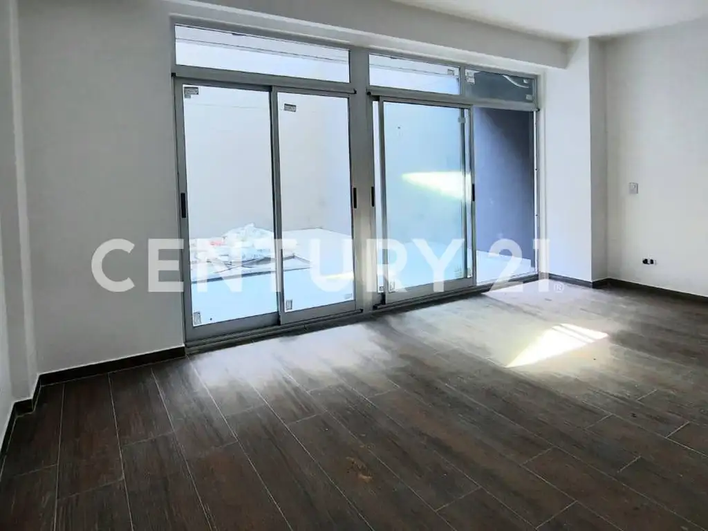 VENTA EXCLUSIVO DESARROLLO 1 AMB Y 1/2  PATIO  LUMINOSO EXCE