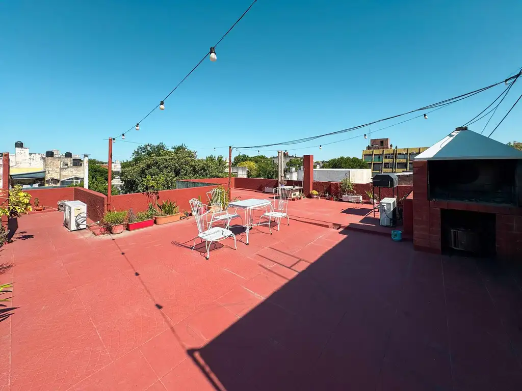 Casa de pasillo en planta alta con 3 dormitorios y terraza