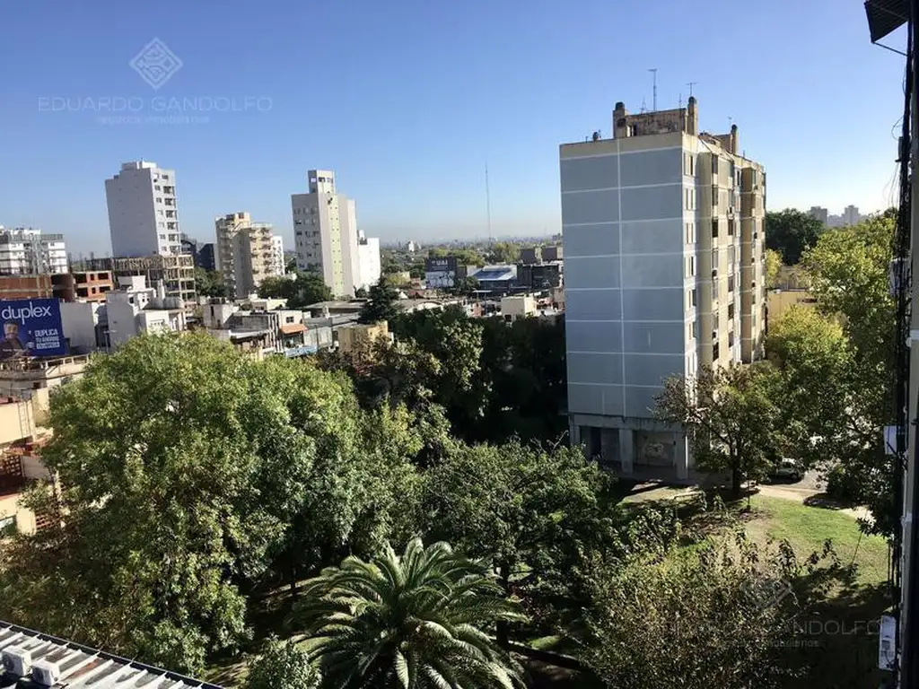 Excelente depto frente a la Estación - Posible Permuta Mte Grande - Actualmente  Alquilado