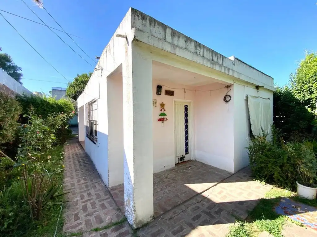 Casa en Venta con galpòn, Belen de Escobar