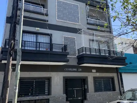 DPTO 3 AMB. EN DUPLEX AL FRENTE 50% EFVO Y RESTO FINANCIACION