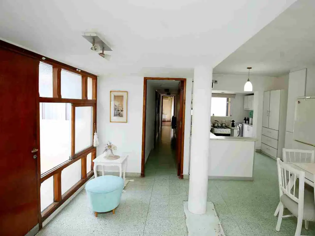 CASA EN VENTA EN LA PLATA, 2 DORMITORIOS, PARQUE