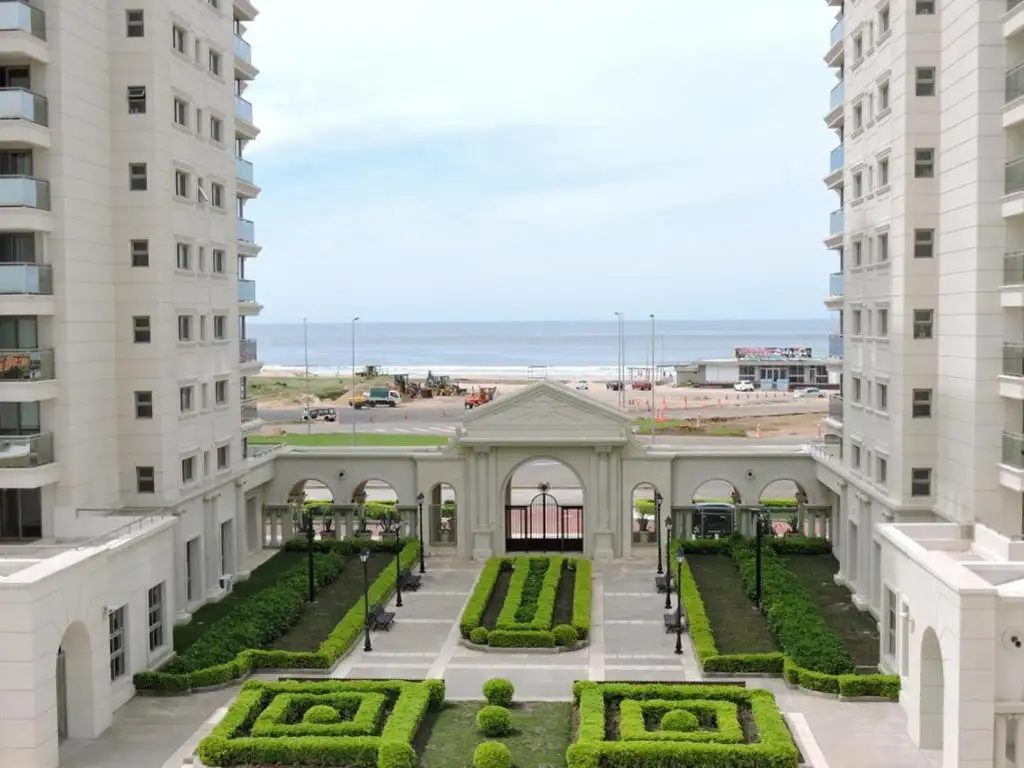 Departamento en Alquiler Temporal en Torre Imperiale, Punta del Este