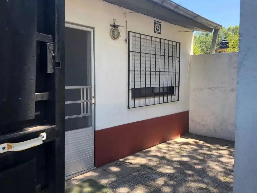 Casa en venta - 1 dormitorio 1 baño - 105mts2 - Santa Teresita