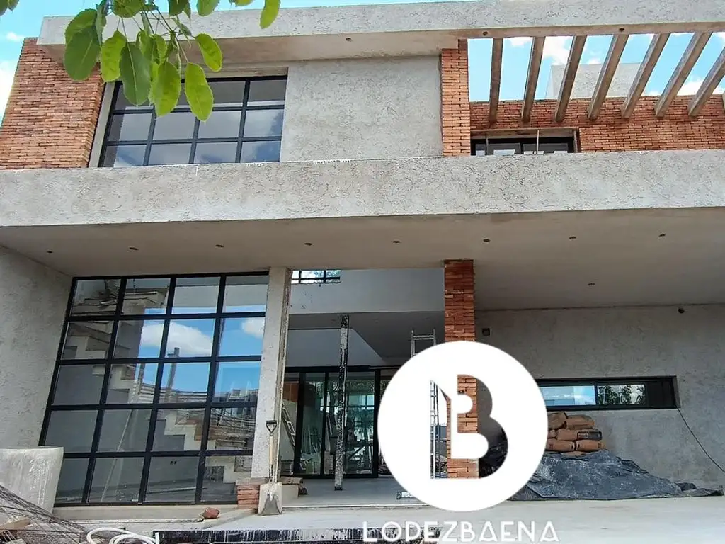 Casa a Estrenar en La Luisita c/ pileta - Zona Sur.!