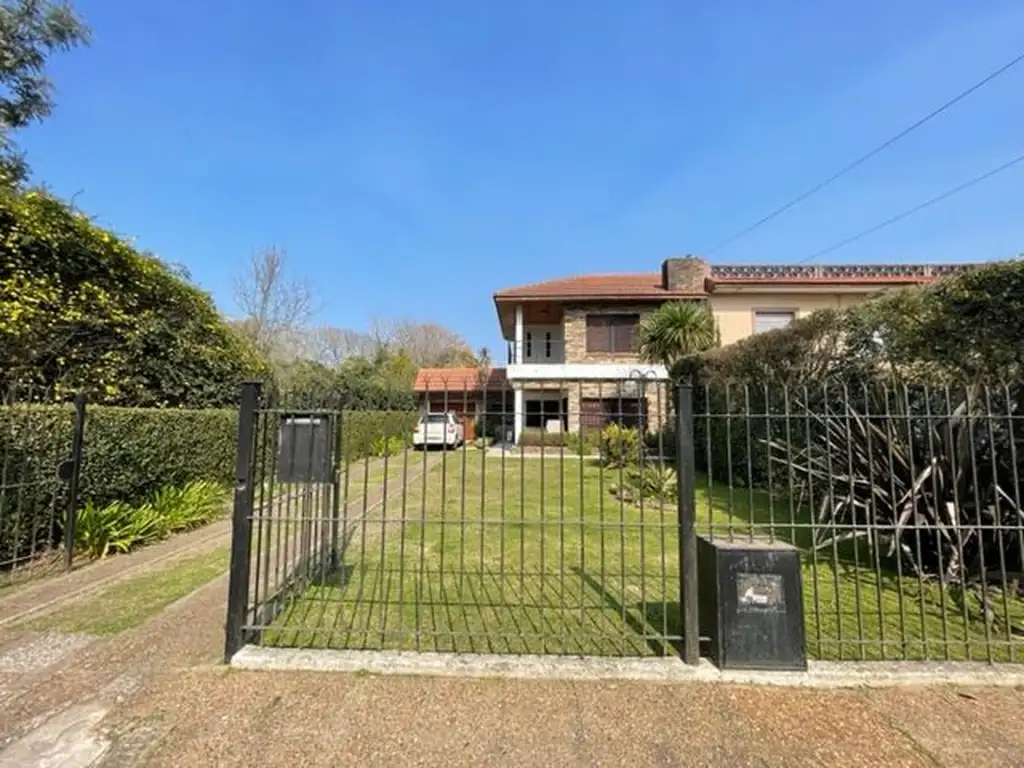 Belgrano y 405 - CASA CON JARDIN (VILLA ELISA)