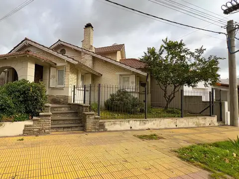 VENTA CASA MAS DEPTO EN PH ZONA SEMICENTRO TANDIL