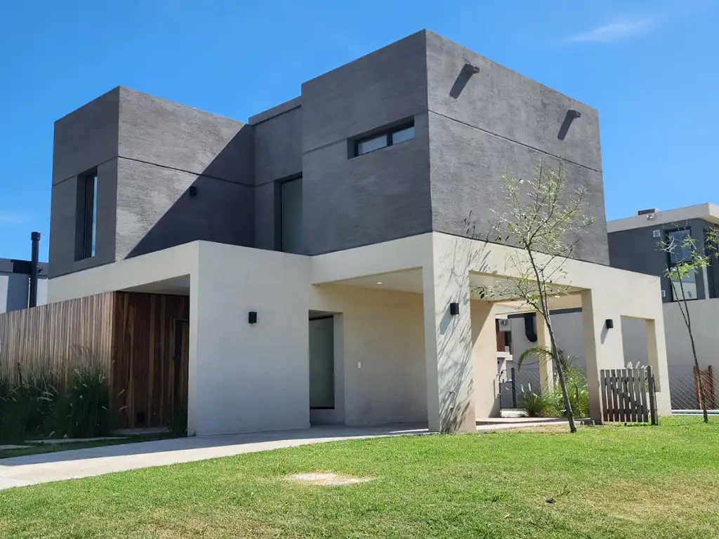 HERMOSA CASA EN VENTA BARRIO EL ALJIBE