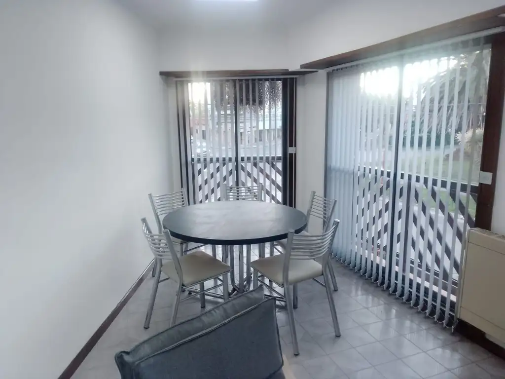 Departamento - Alquiler temporario - Argentina, Miramar - Diagonal Illia 700