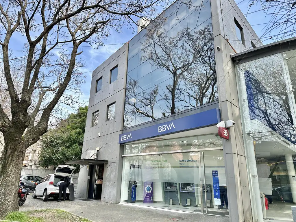 SENSACIONAL EDIFICIO CORPORATIVO EN MARTINEZ, A MTS. DE AV. LIBERTADOR.