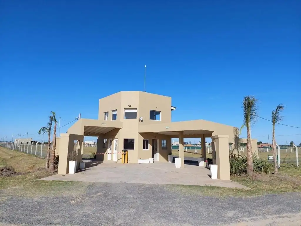 Venta imperdible Lote  en Estancias de Domselaar