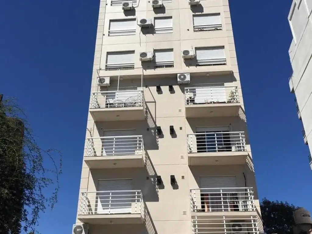 MONOAMBIENTE CONTRAFRENTE CON BALCON sin mascotas