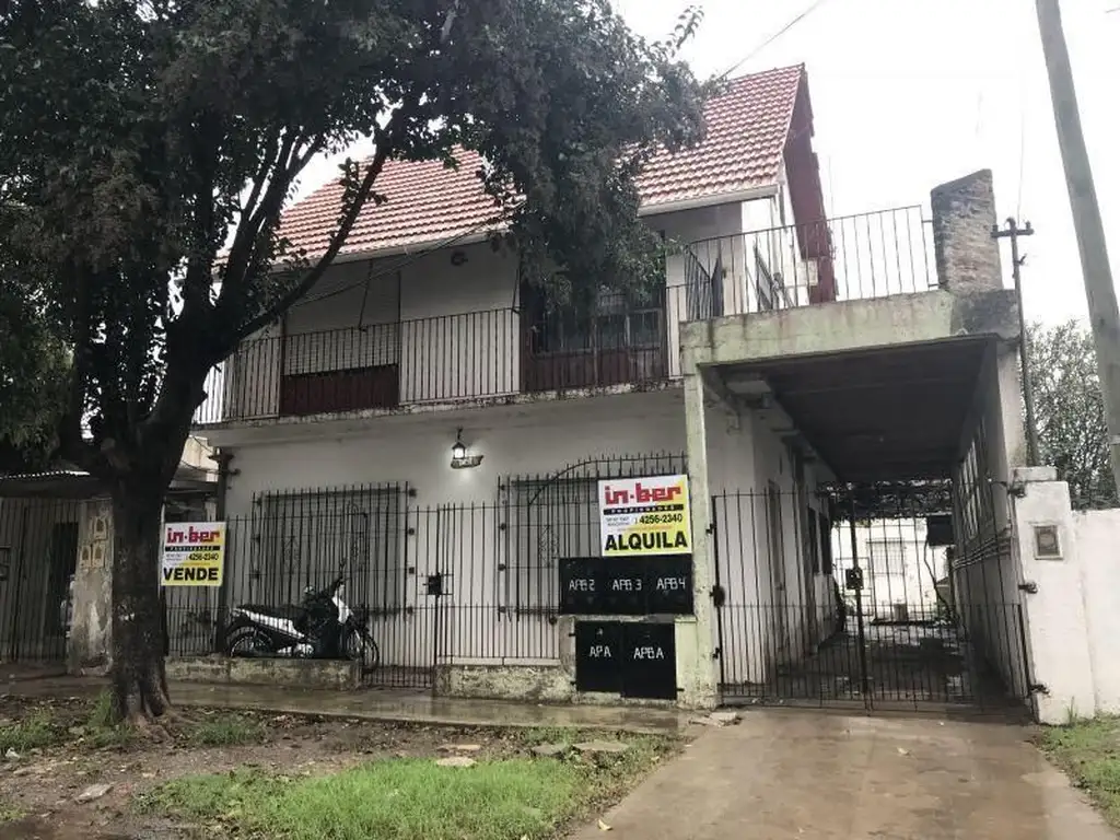 Casa - Venta - Argentina, Berazategui - CALLE 142 2825