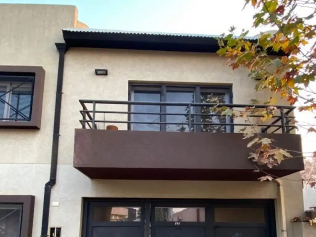 Monoambiente en duplex con balcon en complejo cerrado - Apto credito