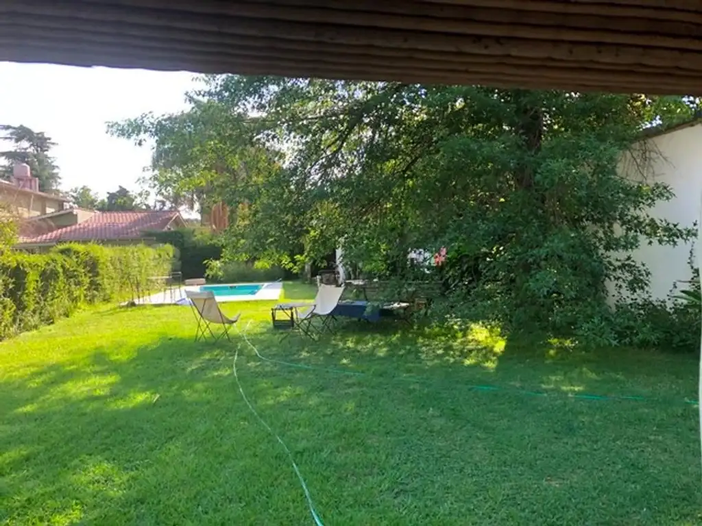 CASA RECICLADA A NUEVA CON JARDIN Y PILETA, LA LONJA , PILAR