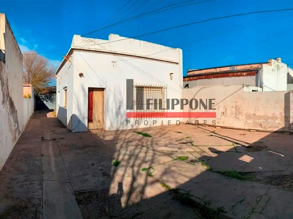 Casa 2d + Galpón En Venta En Charlone 1.200