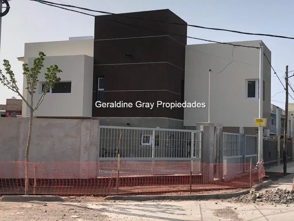 Dúplex a estrenar en venta de 3 dormitorios en Rincón De Emilio