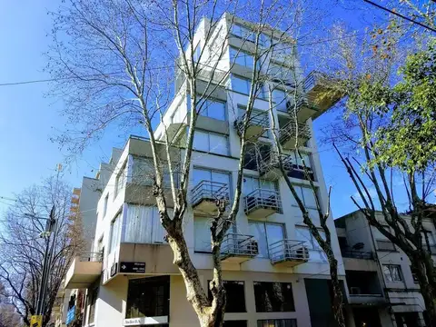 EN VENTA DUPLEX CON EXCELENTE VISTA EN PALERMO HOLLYWOOD- FICHA 9530