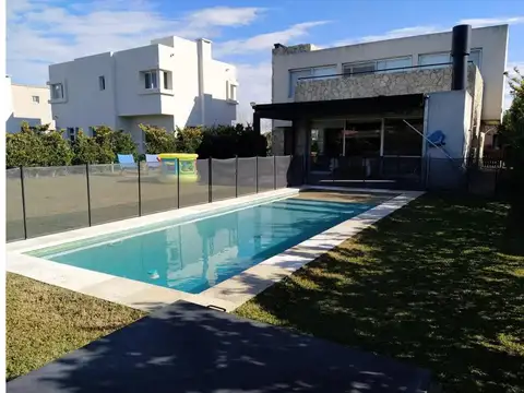 Casa  en Venta en San Alfonso, Pilar del Este, G.B.A. Zona N