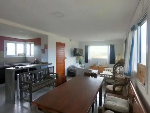 Casa en venta - 2 Dormitorios 1 Baño - Cochera - 300Mts2 - Mar del Sur