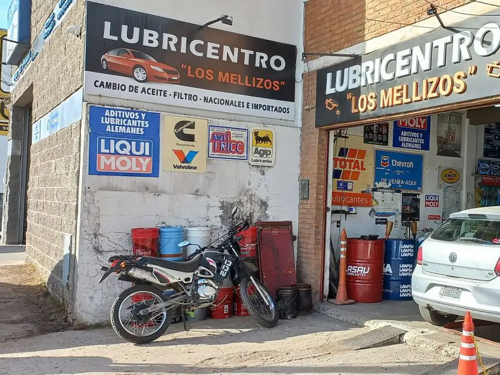 Local - Venta - Argentina, Pilar - J. E. Uriburu 300