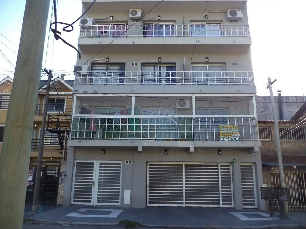 DEPARTAMENTO 2 AMB - AL CONTRAFRENTE - CON BALCON - CON RENTA