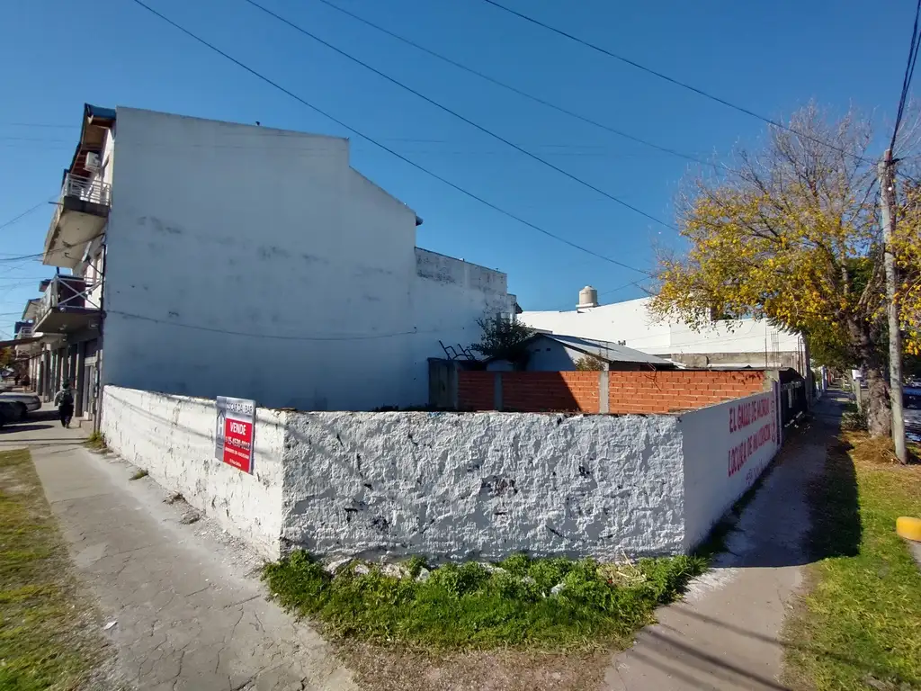 Terreno en esquina comercial. Unico