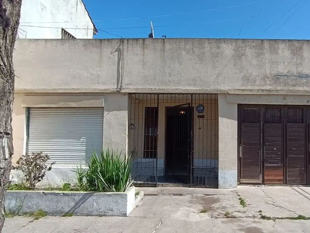 Venta Casa en PH 4 ambientes a reciclar