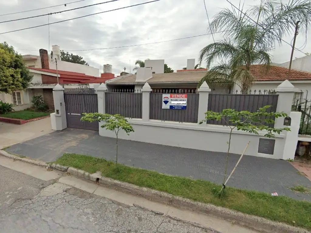 VENTA CASA 4 DORMITORIOS ZONA SUR APTA CREDITO