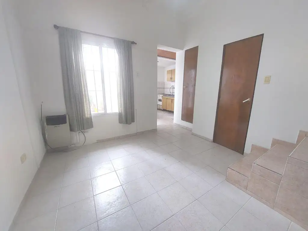 Casa de Pasillo en  Venta