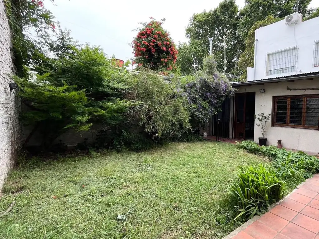 Venta PH 3 Amb. Vicente López con patio y parrilla